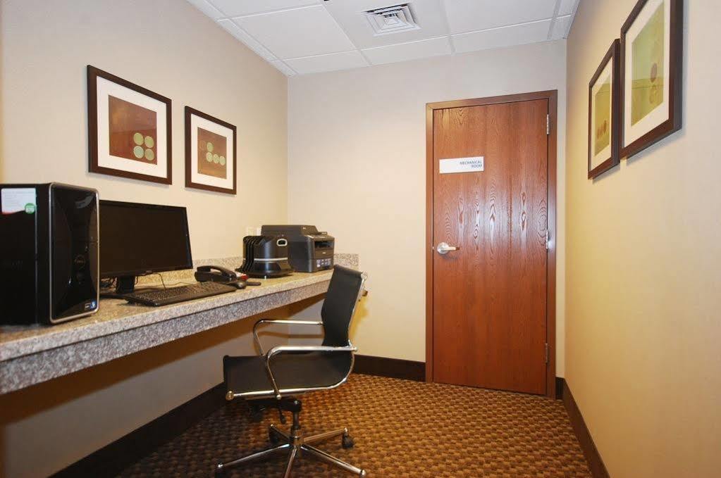 Holiday Inn Express And Suites Kittanning, An Ihg Hotel Exteriér fotografie