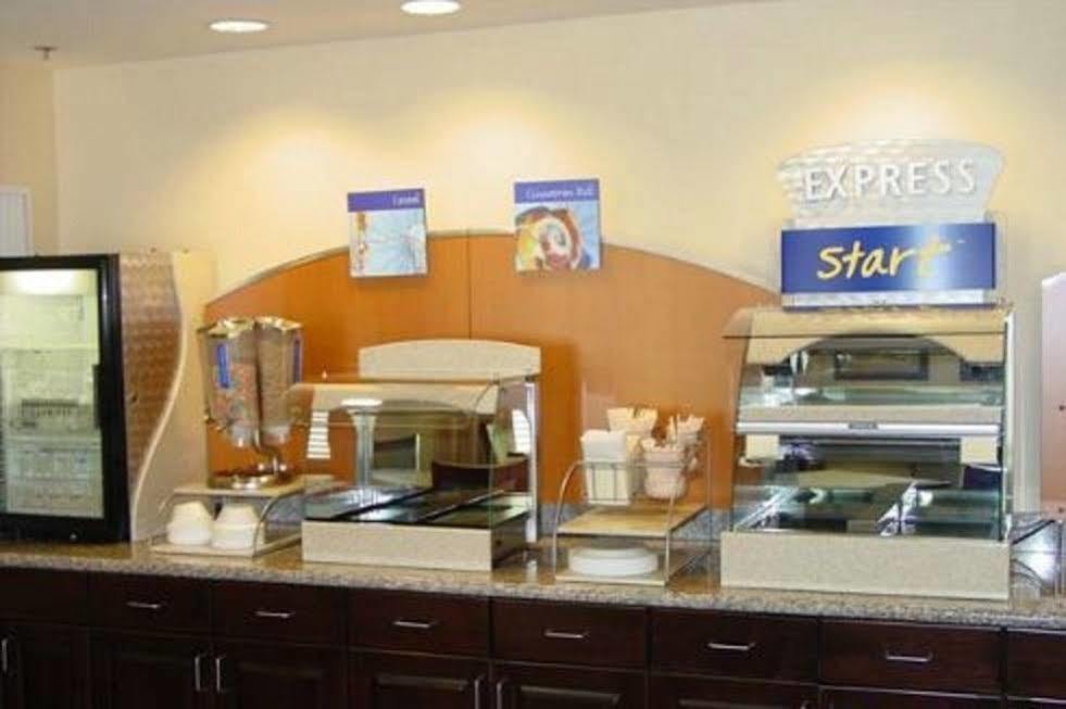 Holiday Inn Express And Suites Kittanning, An Ihg Hotel Exteriér fotografie